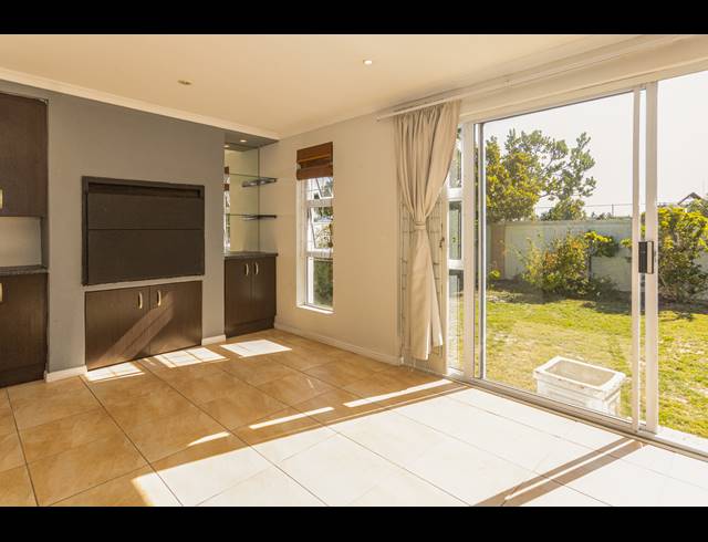 2 BEDROOM FREESTANDING SOLD IN SUNNINGDALE